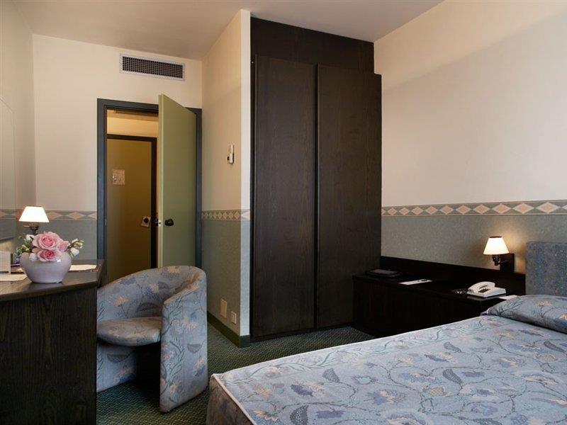 Pacific Hotel Airport Borgaro Torinese Exterior foto
