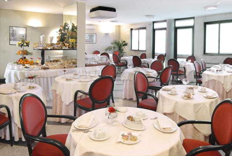 Pacific Hotel Airport Borgaro Torinese Exterior foto
